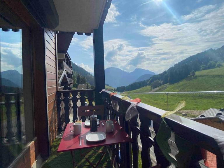 Cozy studio between the lake and the mountain - Ferienwohnung Le Biot