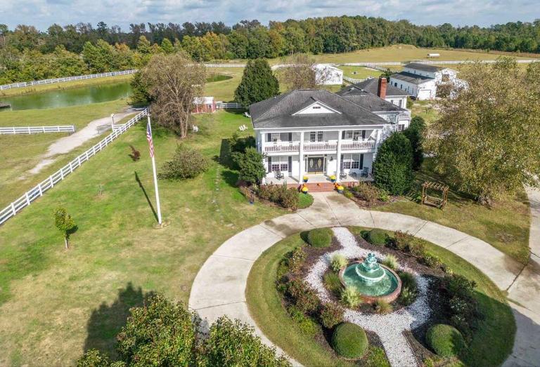 2-bedroom apartment, Pets welcome! - B&B Hope Mills