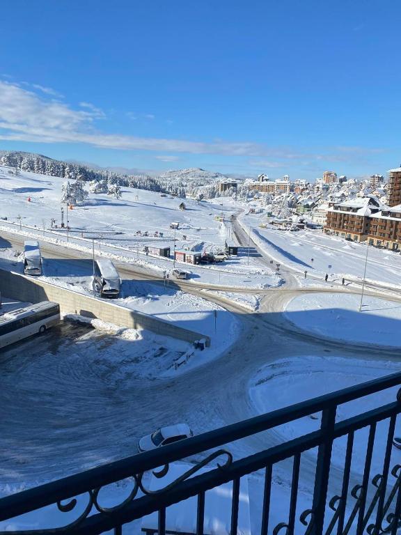 Gondola Mako Exclusive - B&B Zlatibor