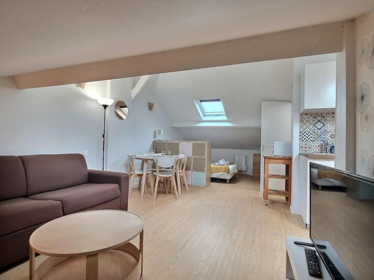 Au bord du canal G *Paris*Disney*Gare* - B&B Chelles