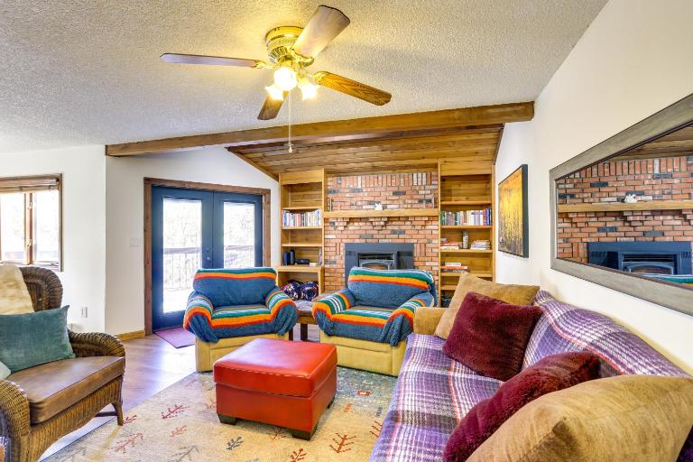 Near Trails! Sun-Drenched Durango Escape w/ View - Ferienwohnung Durango