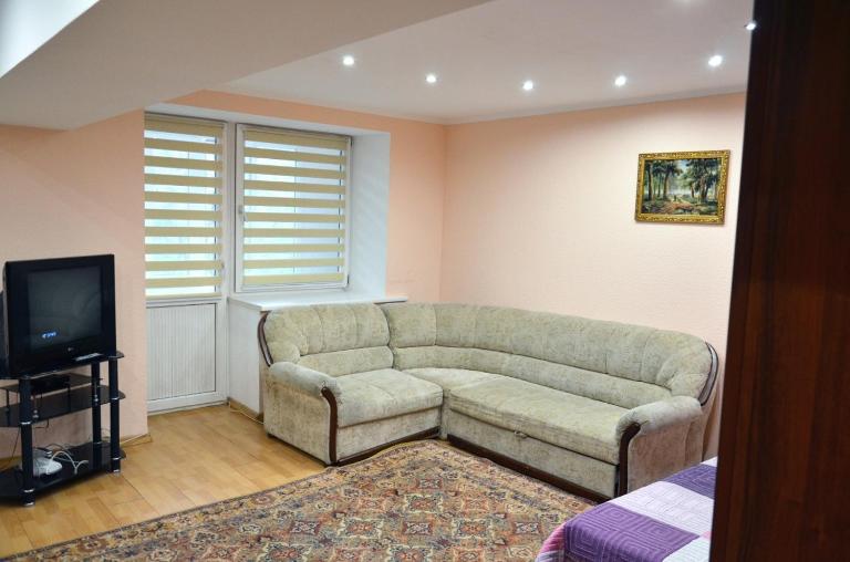 Квартира на Карасай батыра - Bed and Breakfast Almaty