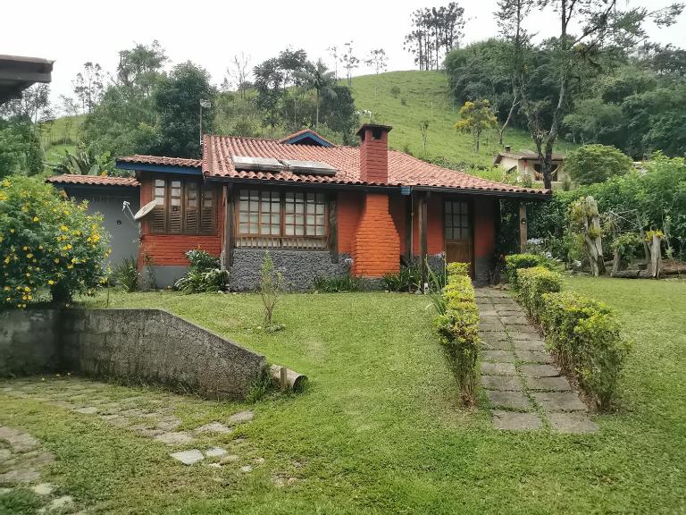 Chalé Mauá Conforto e Arte - Chambres d'hôtes Visconde de Mauá