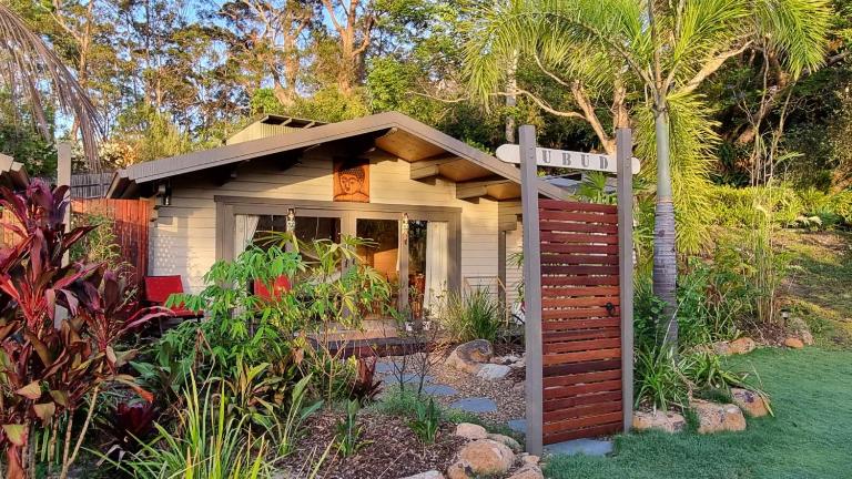 Healing Garden Bed & Breakfast - Ubud - B&B Gold Coast