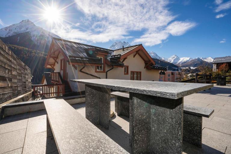 Villa Hartenfels 1 - Bed and Breakfast Scuol