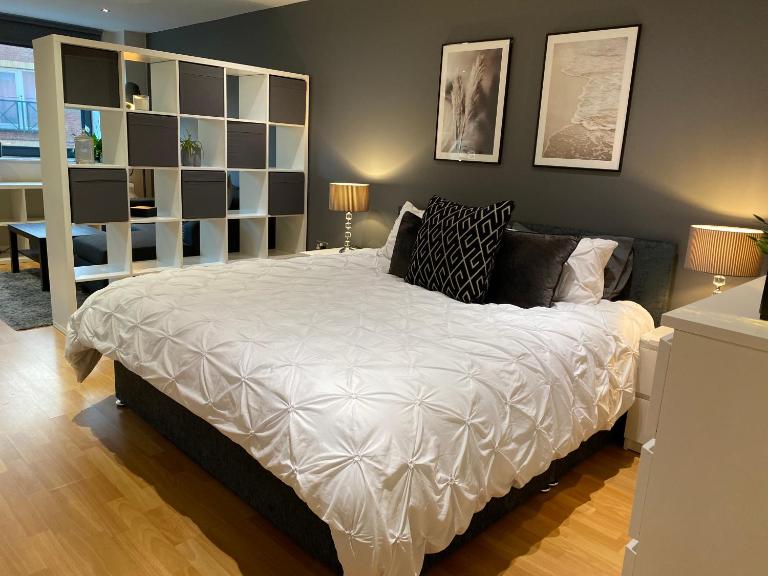 City Centre Modern Studio Apartment - Westone FREE WIFI, GYM ACCESS, NETFLIX - B&B Sheffield