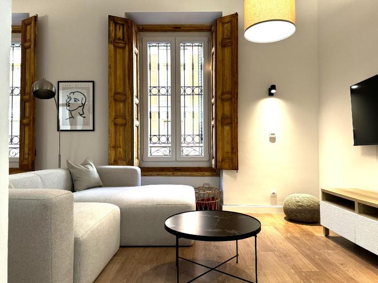 Lujoso Apartamento en Chamberí by beBalmy - Chambres d'hôtes Madrid