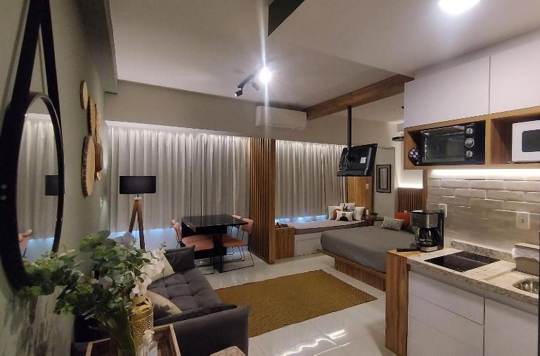Lindo studio na área central de Poços - B&B Poços de Caldas