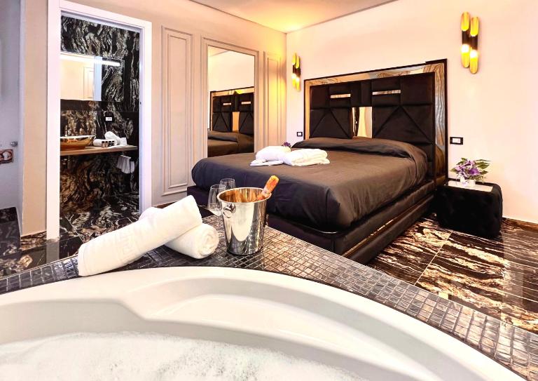 Black Suite Hydro - B&B Montecatini Terme