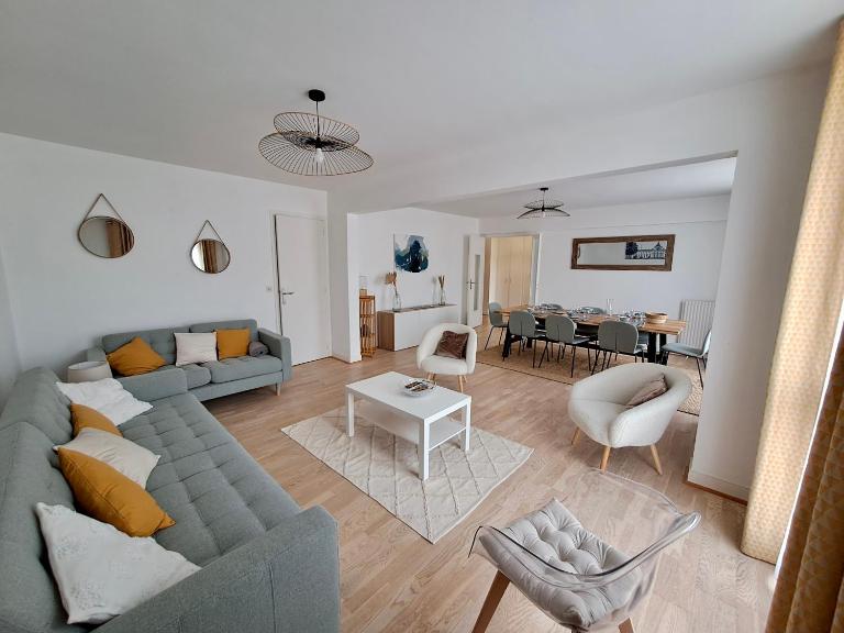 Very beautiful apartment right in the center - B&B Versailles
