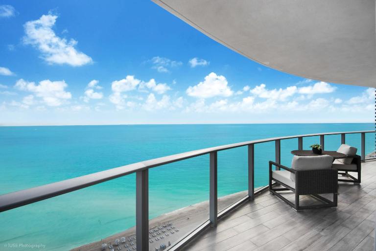 Zen Vacation Rentals Ocean Front at Lyfe Resort - Ferienwohnung Hollywood