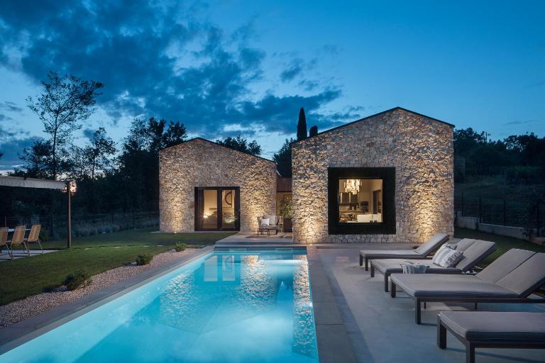 Villa Ulmus near Motovun for 6 people with heated pool & jacuzzi - B&B Karojba
