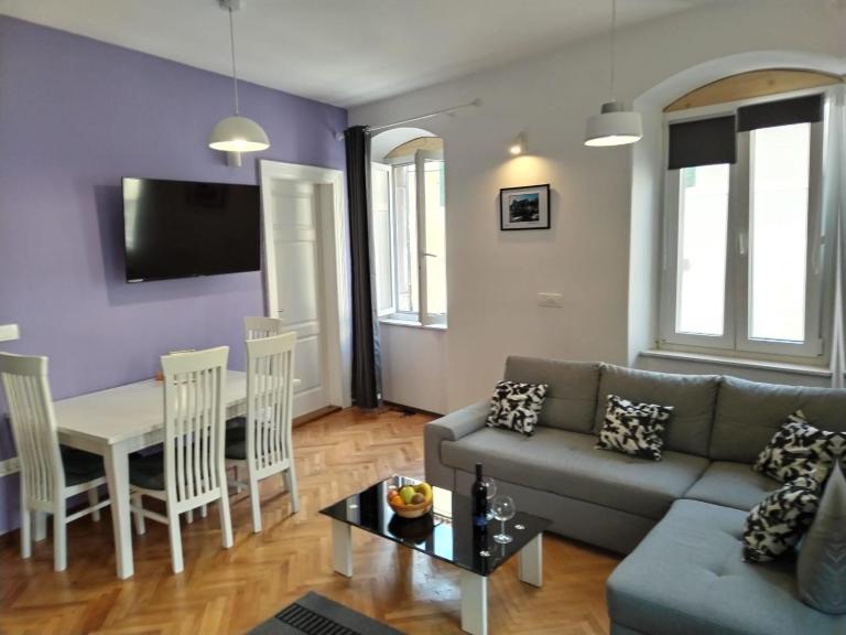 Garden Apartment - Bed and Breakfast Split