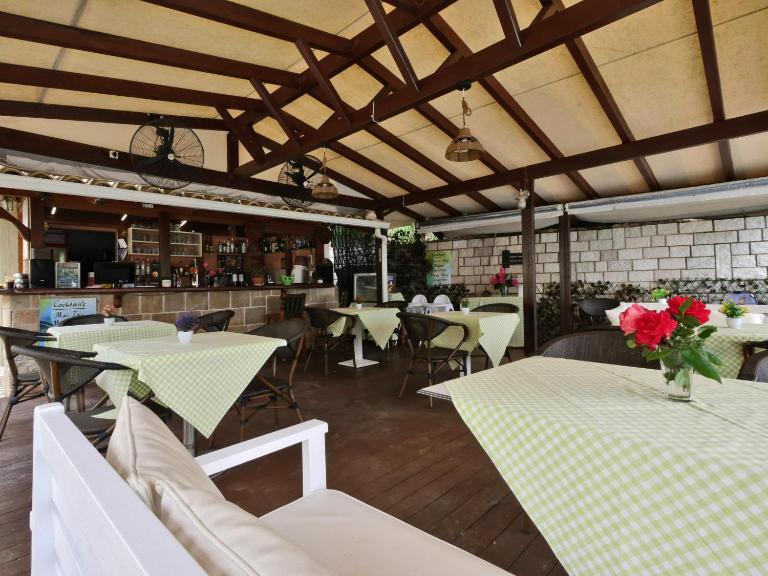 Bella Vista Hotel Studios & Apartments - B&B Parga