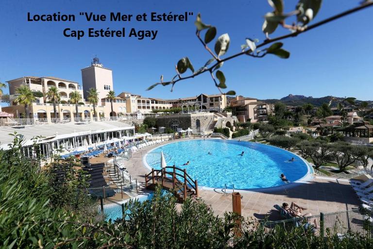 "Location Vue MER et ESTEREL", Cap Estérel Agay-Saint Raphaël, T2, piscines, parking, wifi - Ferienwohnung Saint-Raphaël