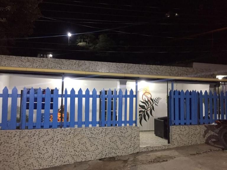 Casa alojamiento las acacias - Ferienwohnung Santa Marta