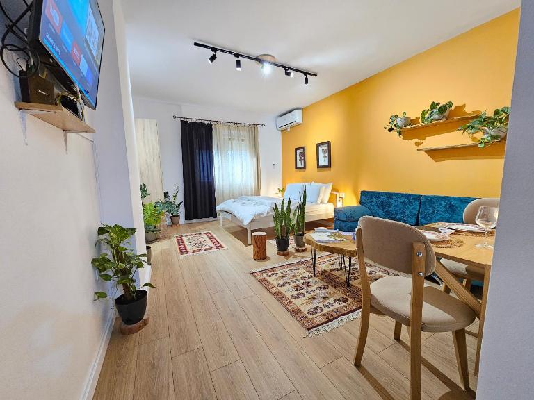 Vibe Studio Apartment - B&B Tirana