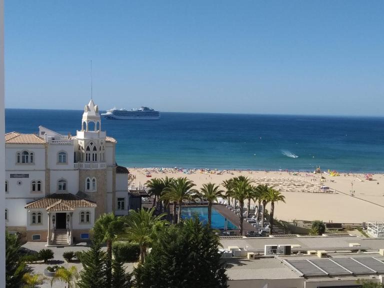 Apartamento Mira Rocha - Chambres d'hôtes Portimão