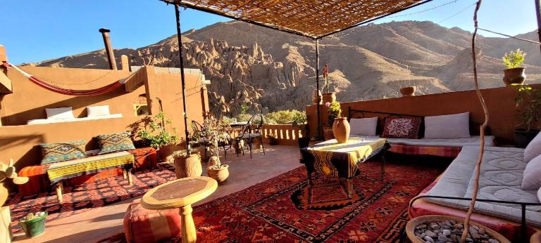Tafsut dades guesthouse stay with locals - B&B Tamellalt