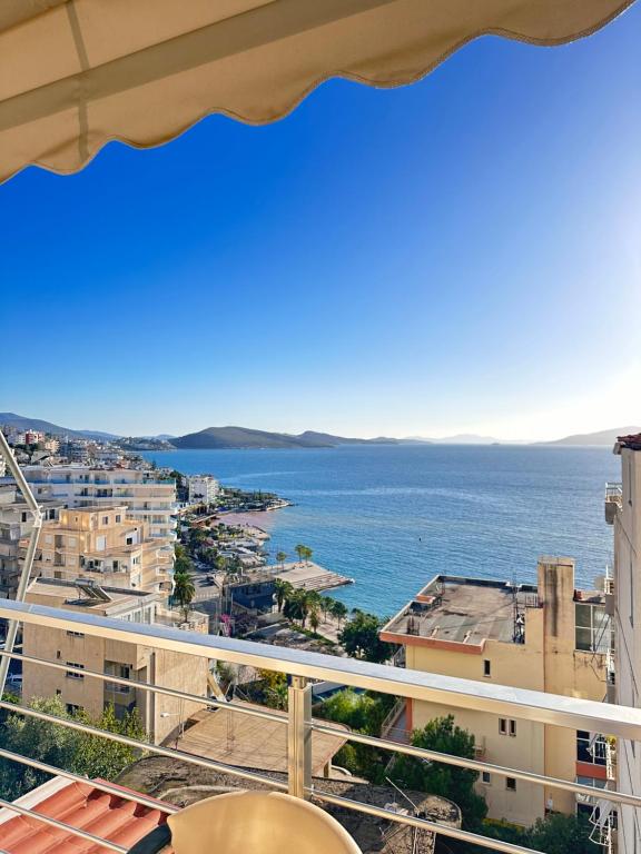 Rose Sea View Apartment - Bed and Breakfast Sarandë