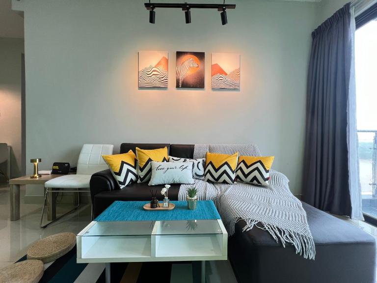 RiverView 8PAX 3BR in KBtown PS4, Netflix A-10-1 - Bed and Breakfast Kota Bharu
