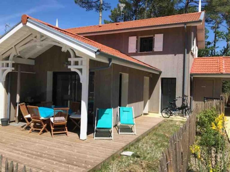 La Cigale du Pyla, au cœur de l'écoquartier avec piscine commune - B&B La Teste-de-Buch