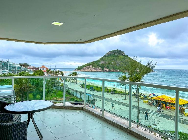 Flat a beira mar no Recreio dos Bandeirantes RJ - Chambres d'hôtes Rio de Janeiro