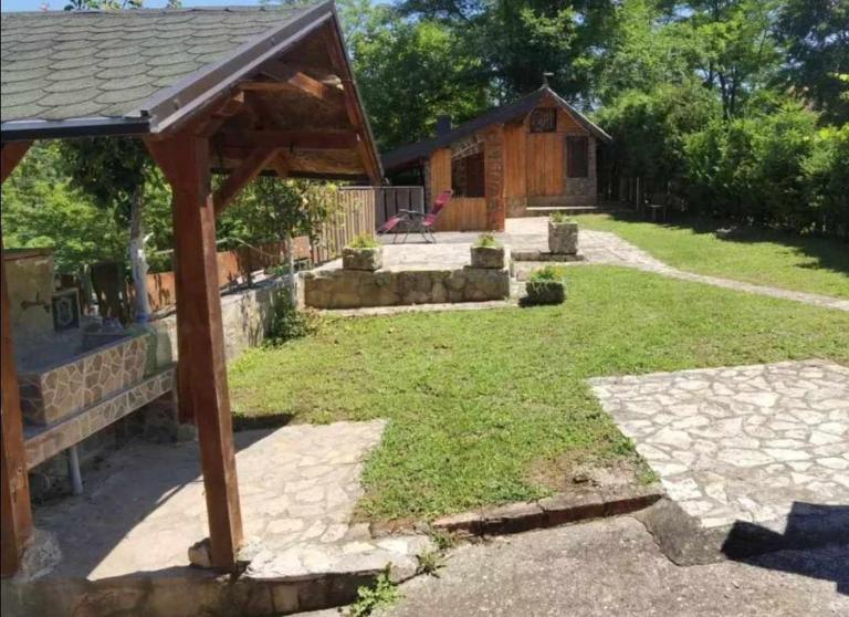Popović na Drini - Bed and Breakfast Bajina Bašta