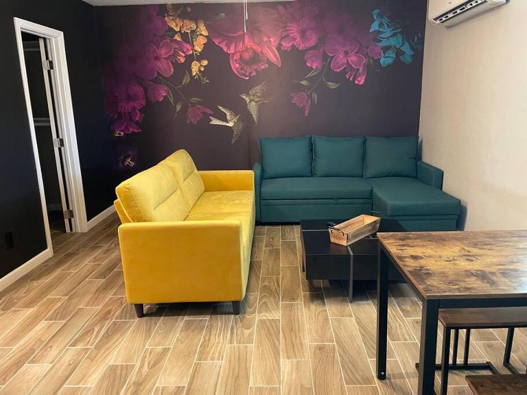 New Stylish Midtown With One Bedroom (Unit D) - Ferienwohnung Phoenix