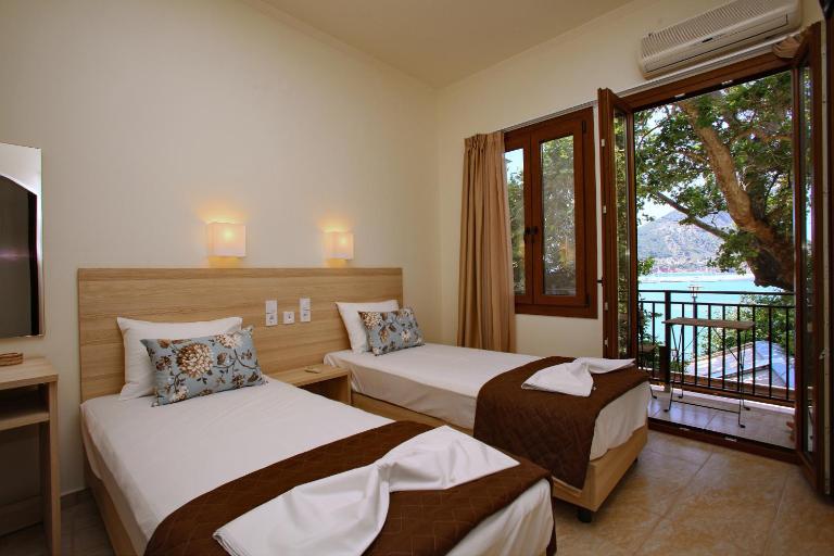 Aktaion Guest Rooms - B&B Skópelos