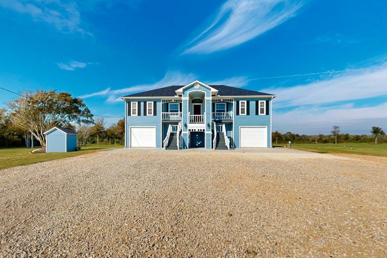 30-Acre Danbury Retreat By the Bayou: BBQ & Views - B&B Danbury