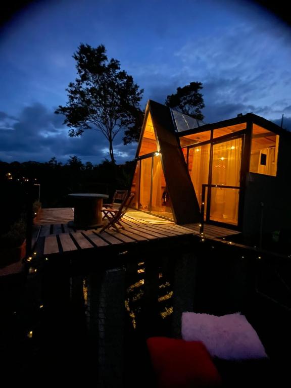 Encanto Glamping - Bed and Breakfast Las Dalias