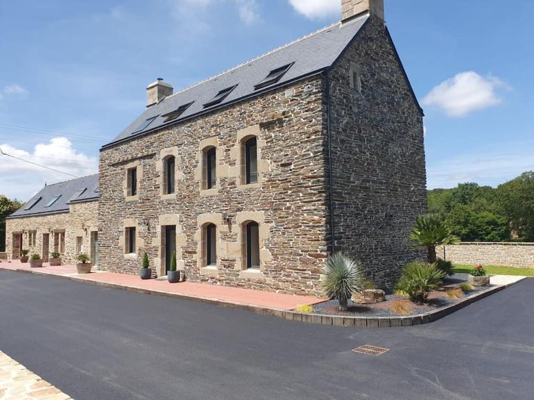Gîte Manoir de Kerlez Plain-pied - Bed and Breakfast Briec
