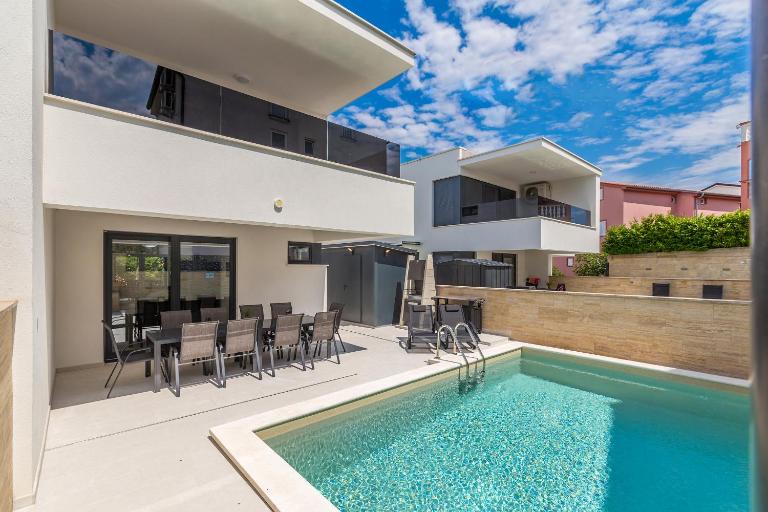 Modern holiday house JASMINKA - Chambres d'hôtes Malinska