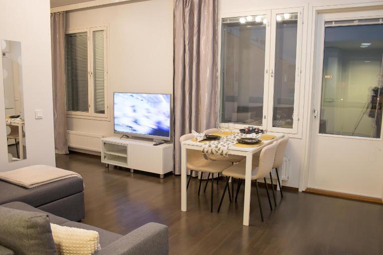 Kotimaailma Furn 1 - B&B Lahti
