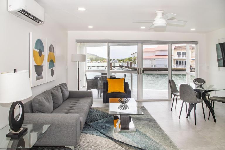 232G Lower Level, South Finger, Jolly Harbour - Ferienwohnung Bolands