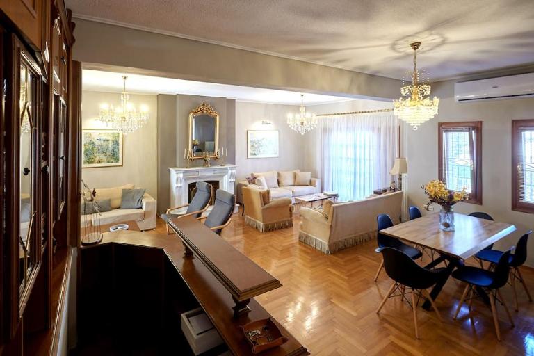 R House Trikala - Chambres d'hôtes Tríkala