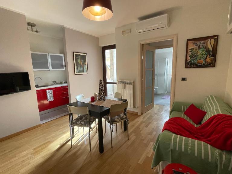 A Casa di Amici - intero appartamento - Free parking - wi-fi - B&B Lecce