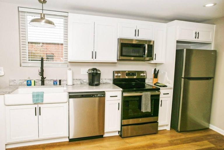 Newly Renovated Small Town Retreat - B&B Maiden