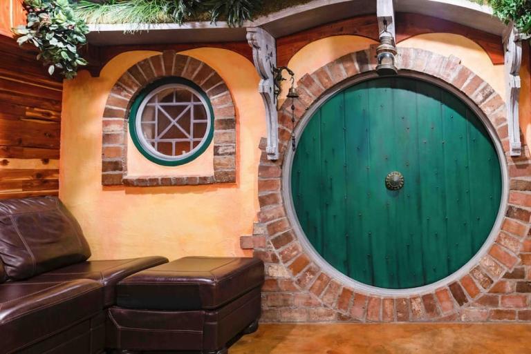 The Hobbit House, Fantasy comes Home! - B&B Russellville