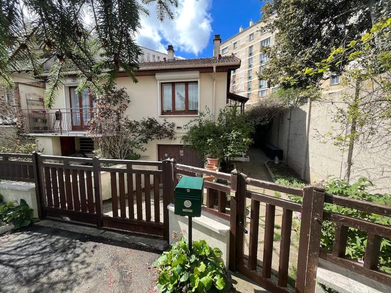 P1- Maison 2min metro PARIS-EXPO 3 chambres 3 lits - B&B Châtillon