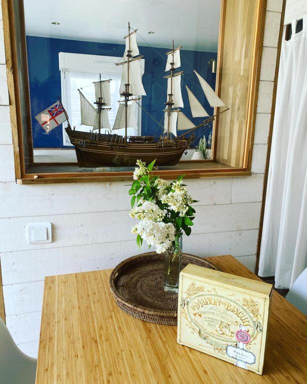 "La Bounty" gite 50m de la plage avec spa - Bed and Breakfast Barneville-Carteret