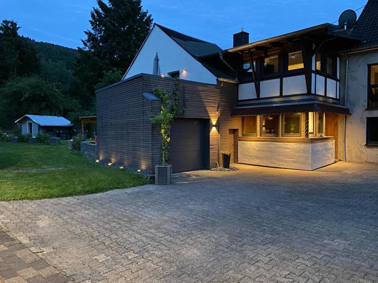 Dhrontalstube - B&B Gräfendhron