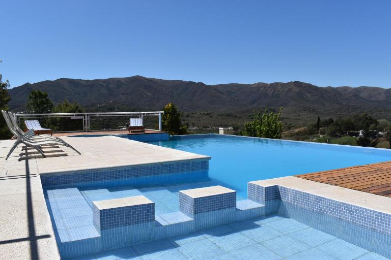 Cabañas Altos del Nagual - Bed and Breakfast Valle Hermoso