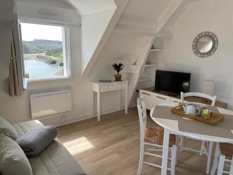 Appartement T2 vue mer Sauzon terrasse et parking privés - Chambres d'hôtes Sauzon