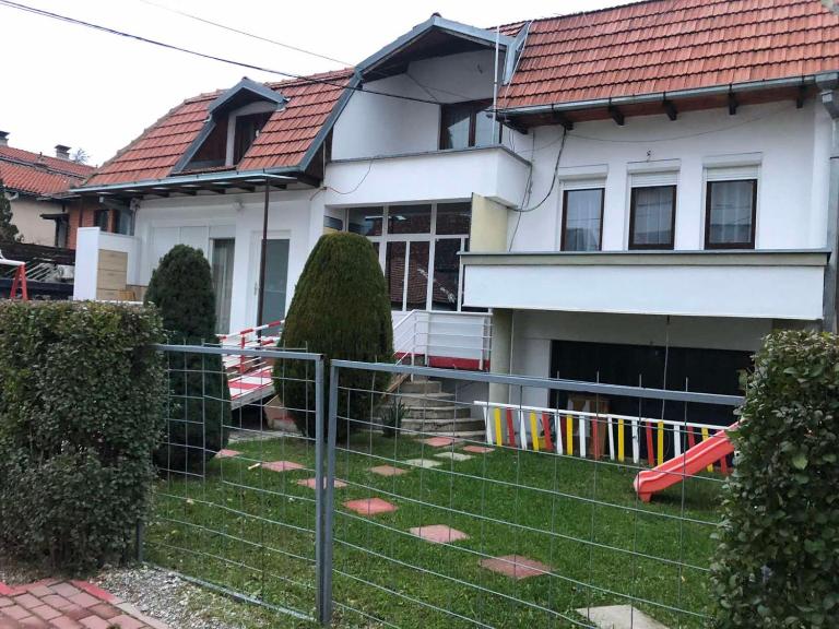 Pejë - B&B Peja