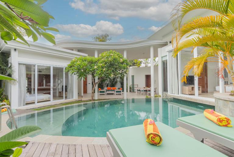 Taman Mesari Luxury Villas-Seminyak - B&B Seminyak