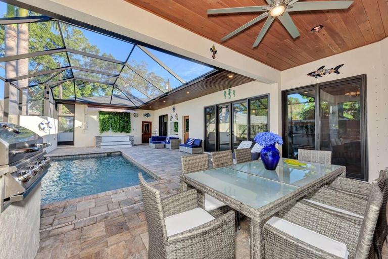 Courtyard Home with Pool, Spa & Sauna close to Beach & City Center - Ferienwohnung Sarasota