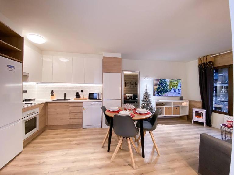 Apartamento Romántico & Céntrico En Encamp - 4pax l by BonesVacances - Ferienwohnung Encamp