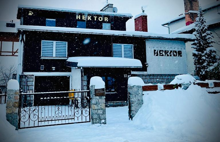 Willa Hektor - B&B Szklarska Poręba
